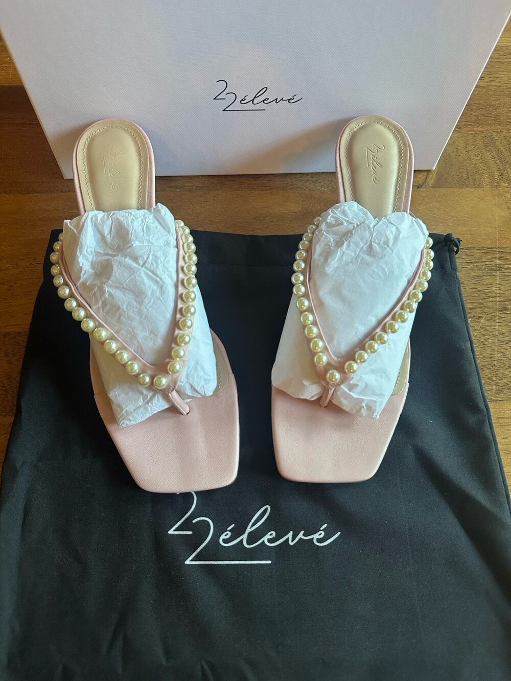 22élevé Pearl Embellished Leather Thong Sandals Ballet Pink Size 38 1/2~8US~NEW